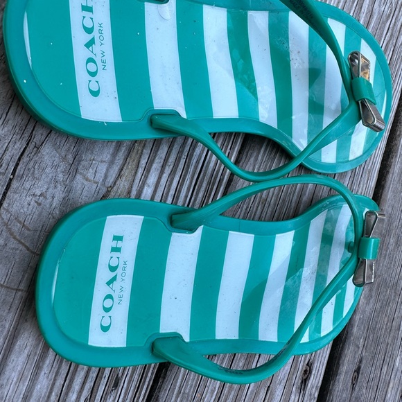Coach, teal, flip flops with a bow. - Picture 2 of 4